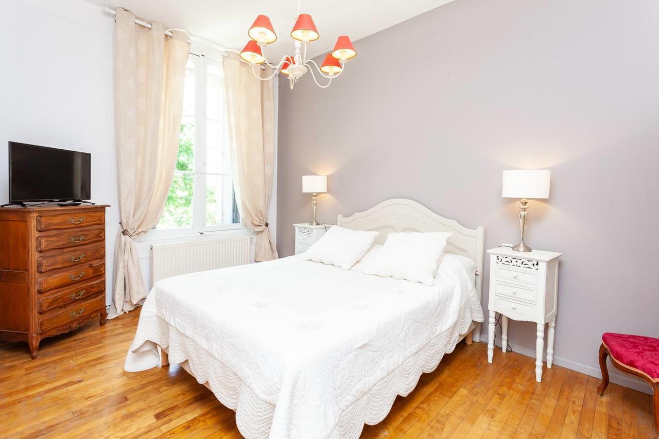Chateau Saint Martin De Graves Aumes Bagian luar foto